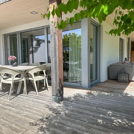 Two - Premium Seekirchen, Lichtdurchflutetes 3-zimmer-apartment Mit Terrasse Und Grüner Oase Apartment *