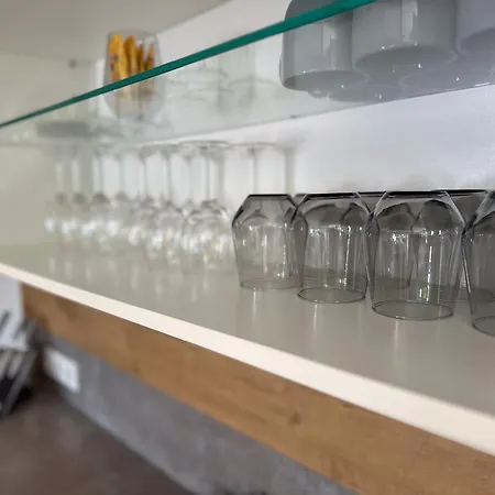 Two - Premium Seekirchen, Lichtdurchflutetes 3-zimmer-apartment Mit Terrasse Und Grüner Oase Seekirchen am Wallersee